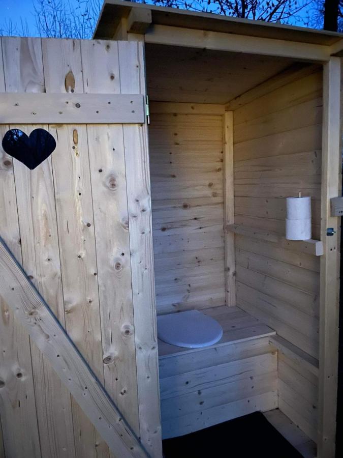Chateau Moravany - Apartmany, Teepee A Wellness Ronow an der Doubrava Exteriör bild